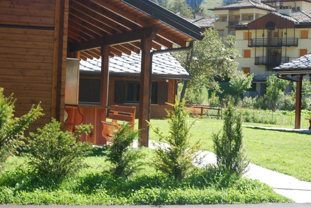 Margherita Camping & Resort Грессоне-Сен-Жан Номер фото