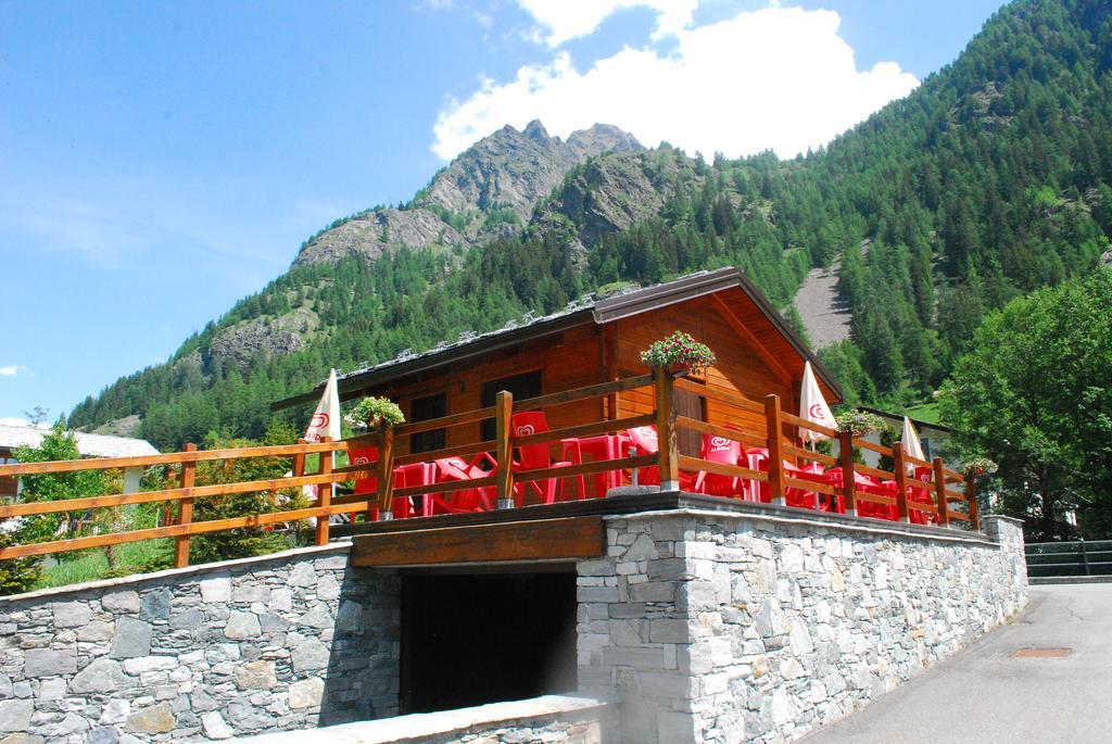 Margherita Camping & Resort Грессоне-Сен-Жан Экстерьер фото