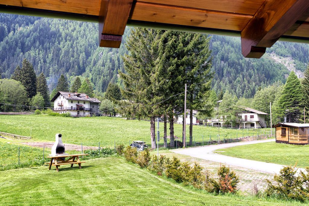 Margherita Camping & Resort Грессоне-Сен-Жан Номер фото